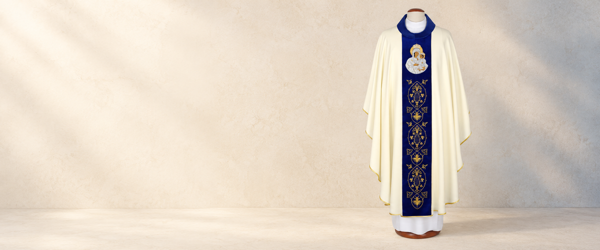 Ecru Marian chasuble with a blue velvet panel and Our Lady of Gietrzwałd embroidery