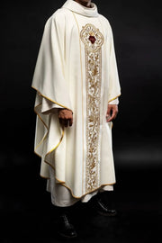 Ecru chasuble embroidered with the Sacred Heart and PAX – front view