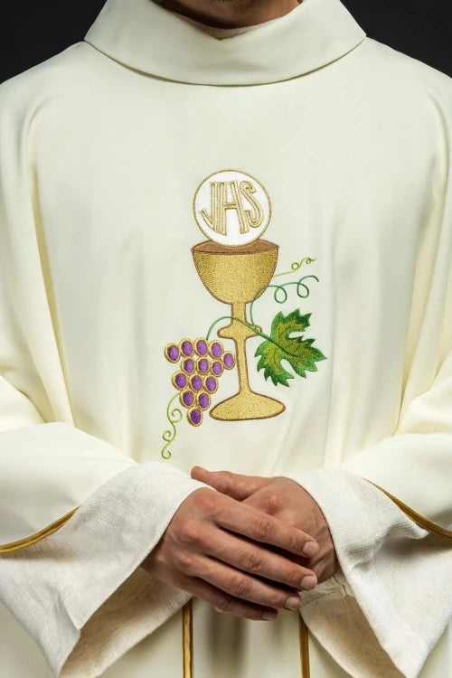 Ecru Chasuble with chalice, cross and grape embroidery — front view