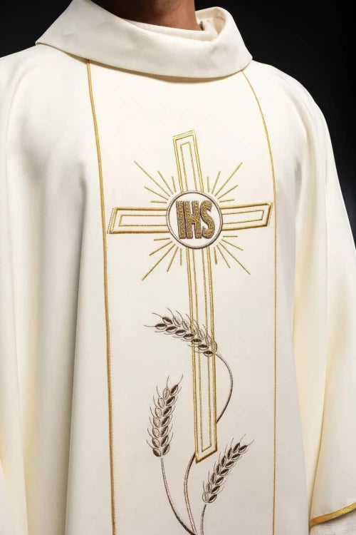 Ecru Chasuble with cross and IHS embroidery – Variant II — decoration detail