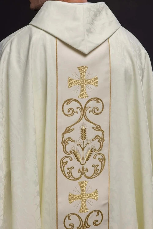 Ecru Chasuble with decorative band — collar detail