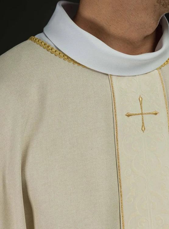 Ecru Chasuble with embroidered band with cross motif — close-up detail