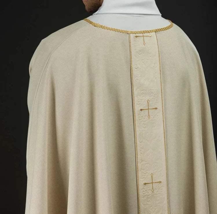 Ecru Chasuble with embroidered band with cross motif — collar detail