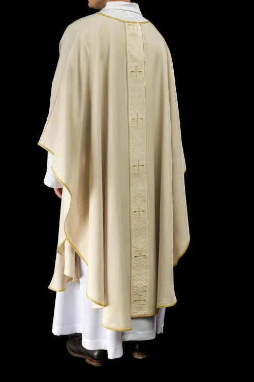 Ecru Chasuble with embroidered band with cross motif — fabric detail