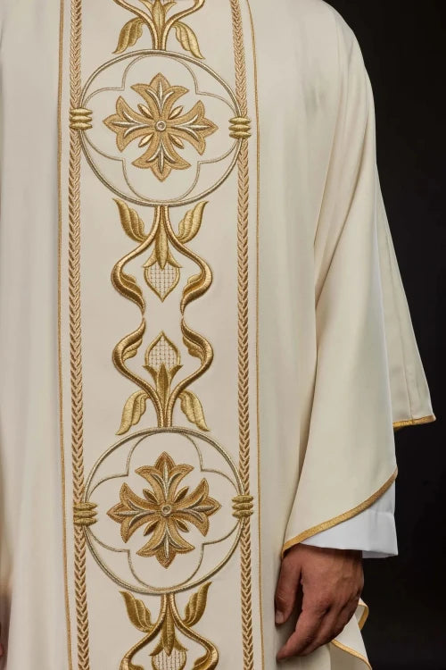 Ecru Chasuble with embroidered band with cross motif – Variant II — decoration detail