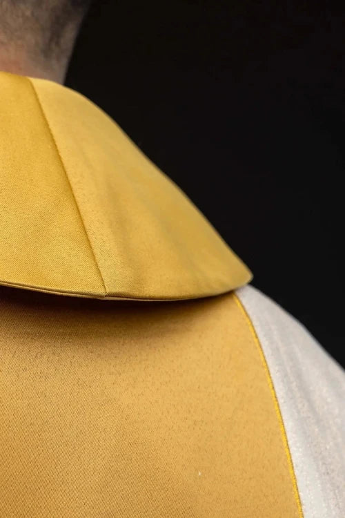 Ecru Chasuble with embroidered band with cross motif – Variant II — close-up detail