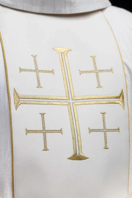 Ecru Chasuble with embroidered band with Jerusalem crosses — decoration detail