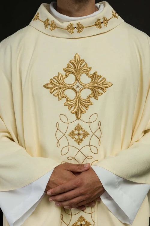 Ecru Chasuble with embroidered cord and natural-stone decoration — decoration detail