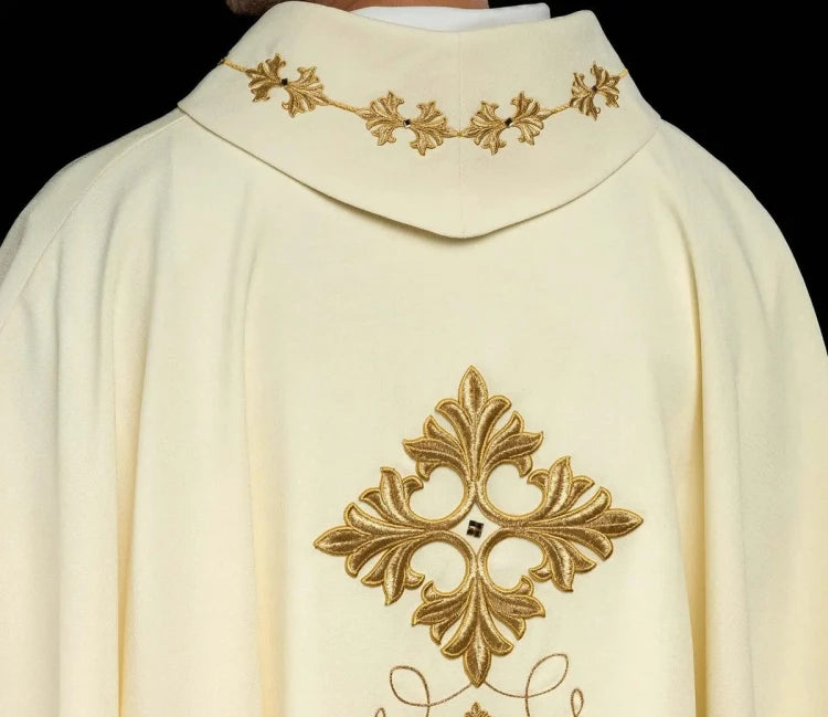 Ecru Chasuble with embroidered cord and natural-stone decoration — close-up detail
