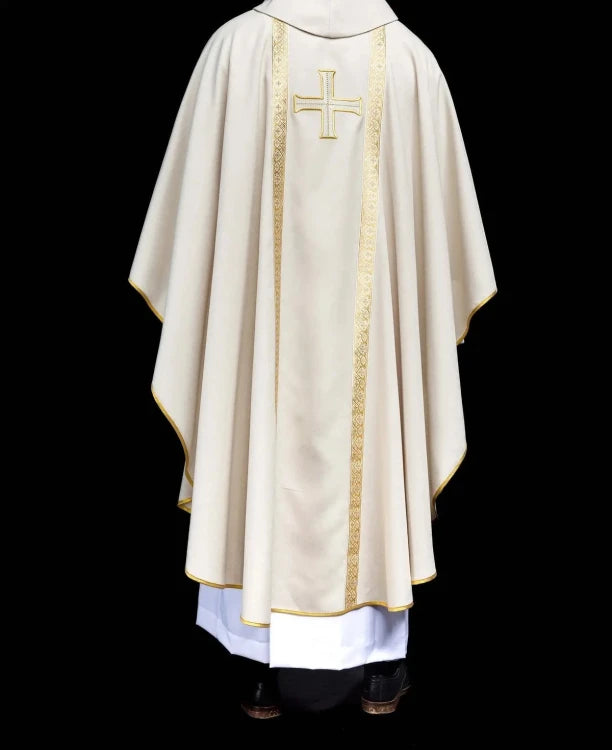 Ecru Chasuble with embroidered cross and jacquard bands — collar detail