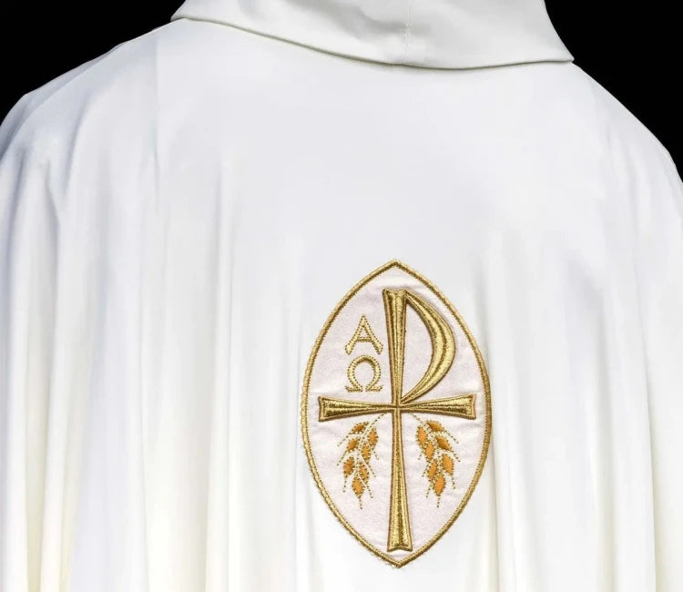 Ecru Chasuble with embroidered cross on Sacrolite knit fabric — side view