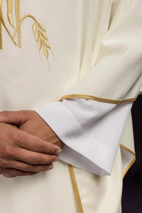 Ecru Chasuble with embroidered cross – Variant III — back view