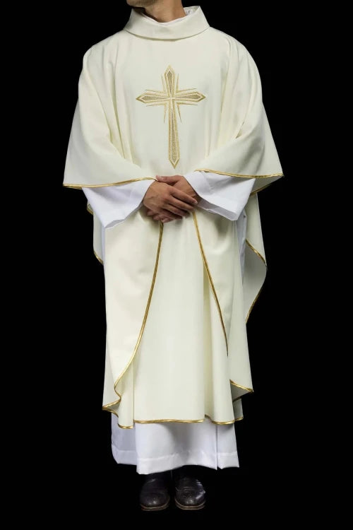 Ecru Chasuble with embroidered cross – Variant IV — front view