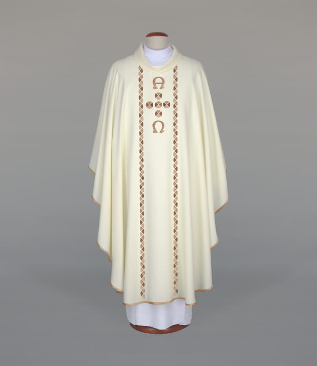 Ecru Chasuble with embroidered decoration – Variant XI — front view