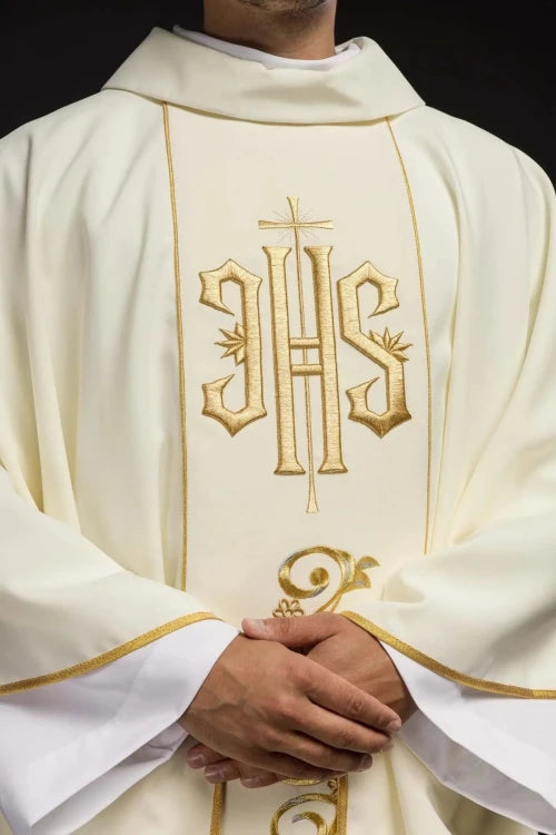 Ecru Chasuble with embroidered IHS monogram – Variant II — decoration detail