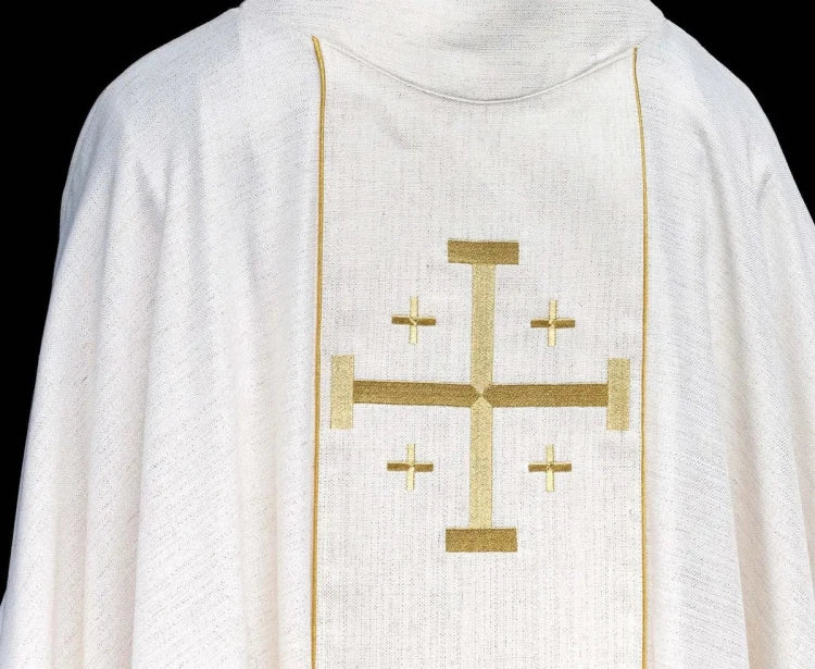 Ecru Chasuble with embroidered Jerusalem cross – Variant II — collar detail