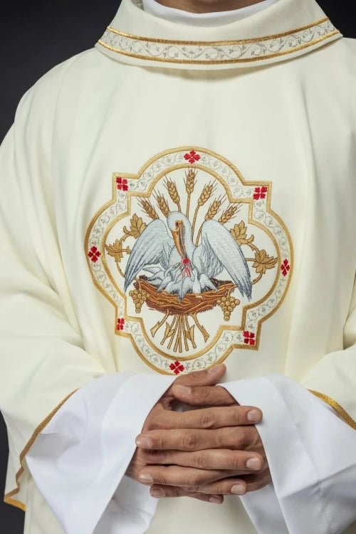 Ecru Chasuble with embroidered pelican motif — decoration detail