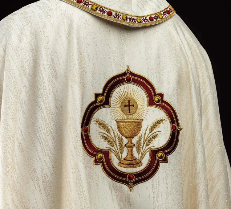 Ecru Chasuble with embroidered Sacred Heart and Eucharistic chalice — collar detail