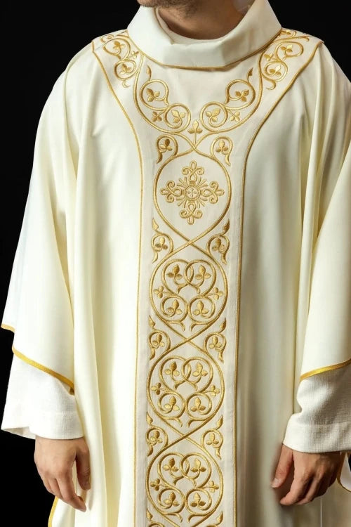 Ecru Chasuble with embroidered velvet band — decoration detail