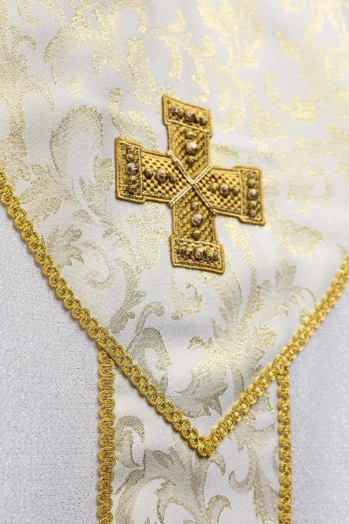 Ecru Chasuble with gold cross and jacquard fabric — side view