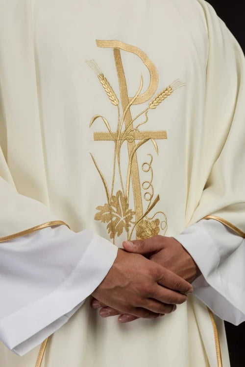 Ecru Chasuble with gold cross embroidery — decoration detail