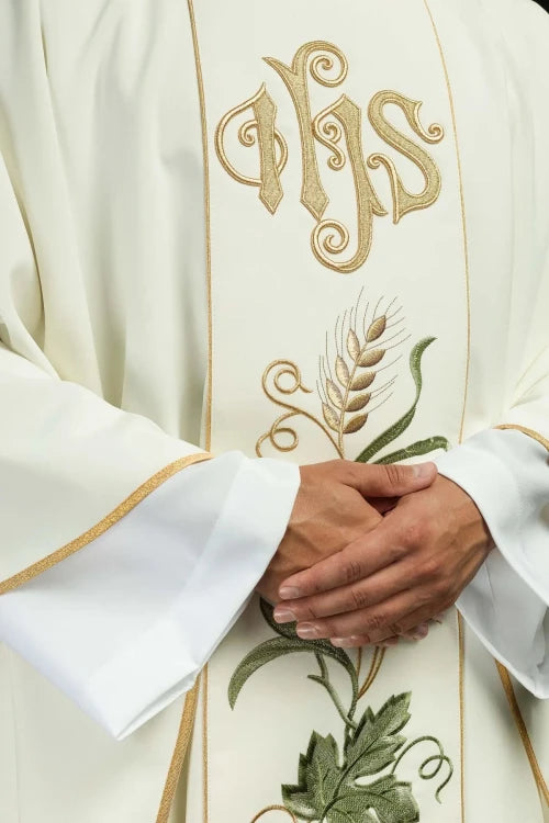 Ecru Chasuble with IHS, grapes and wheat embroidery — close-up detail
