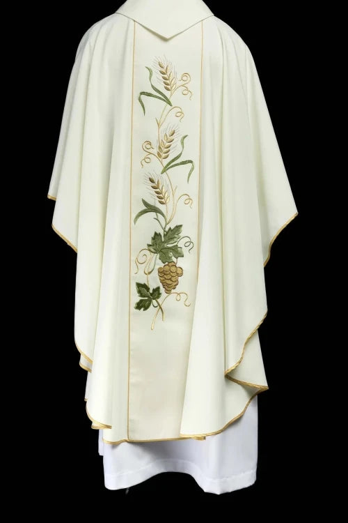 Ecru Chasuble with IHS, grapes and wheat embroidery — fabric detail