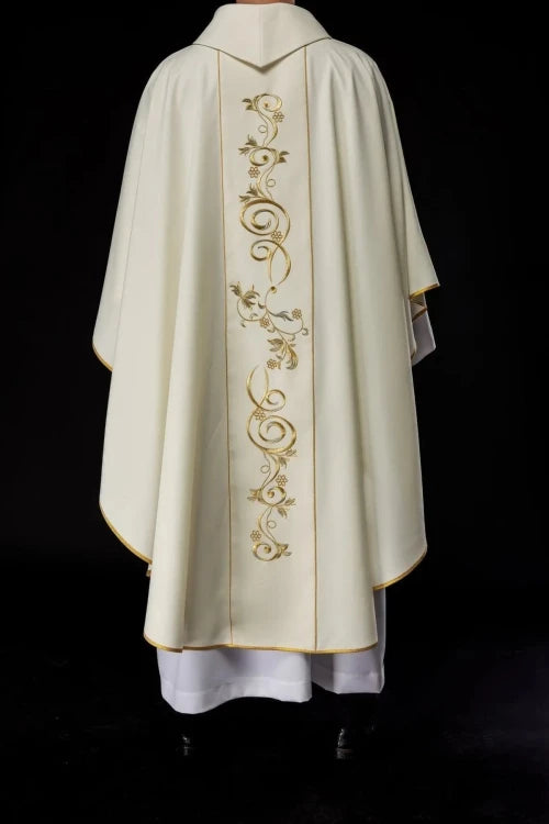 Ecru Chasuble with image of Our Lady of Guadalupe – Variant II — collar detail