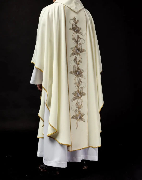 Ecru Chasuble with image of Saint Anthony — collar detail