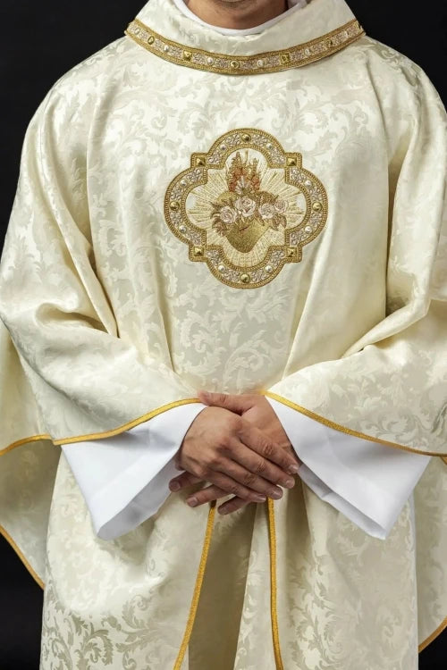 Ecru Chasuble with image of the Immaculate Heart of Mary — front view