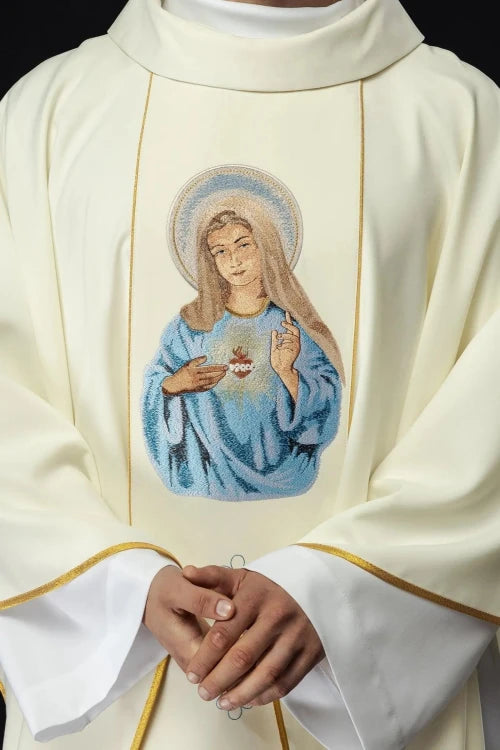 Ecru Chasuble with image of the Immaculate Heart of Mary — front view