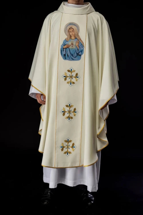 Ecru Chasuble with image of the Immaculate Heart of Mary — full view