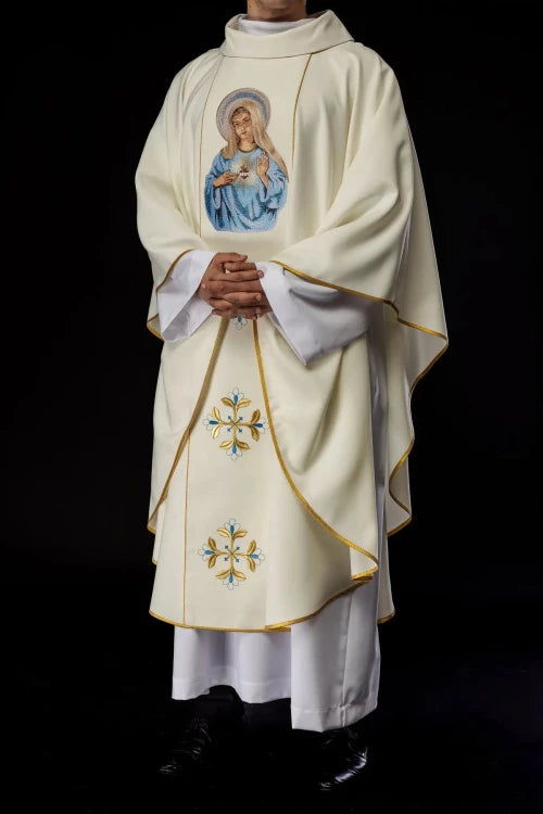 Ecru Chasuble with image of the Immaculate Heart of Mary — collar detail