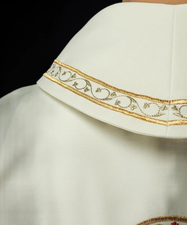 Ecru Chasuble with image of the Immaculate Heart of Mary – Variant II — side view