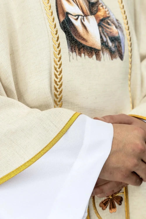Ecru Chasuble with images of Jesus the Good Shepherd, IHS and the Lamb of God — close-up detail