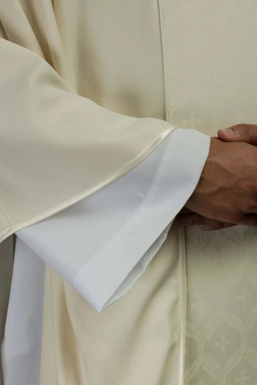 Ecru Chasuble with jacquard band with cross pattern — back view