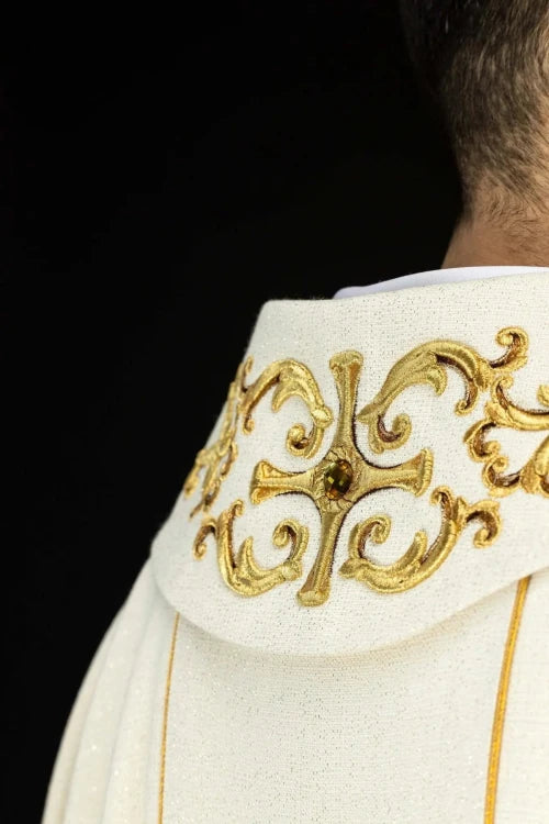 Ecru Chasuble with Marian embroidery — collar detail