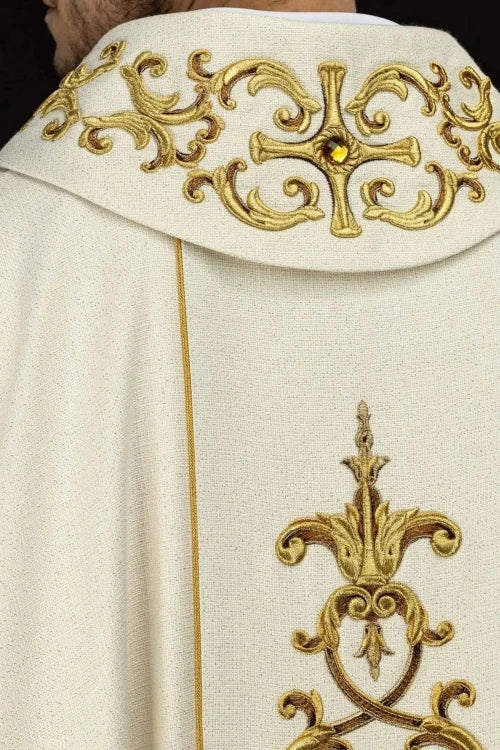 Ecru Chasuble with Marian embroidery — fabric detail