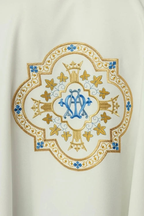 Ecru Chasuble with Marian embroidery – Variant II — decoration detail