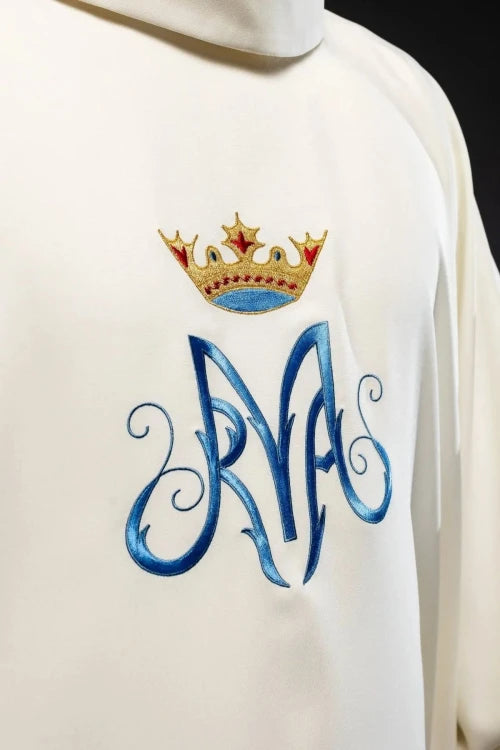 Ecru Chasuble with Marian embroidery – Variant II — decoration detail