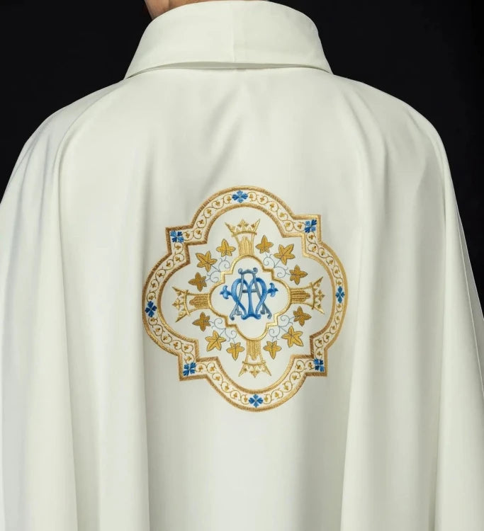 Ecru Chasuble with Marian embroidery – Variant II — close-up detail