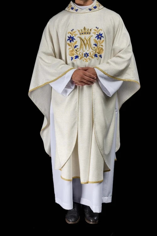 Ecru Chasuble with Marian embroidery – Variant IV — fabric detail