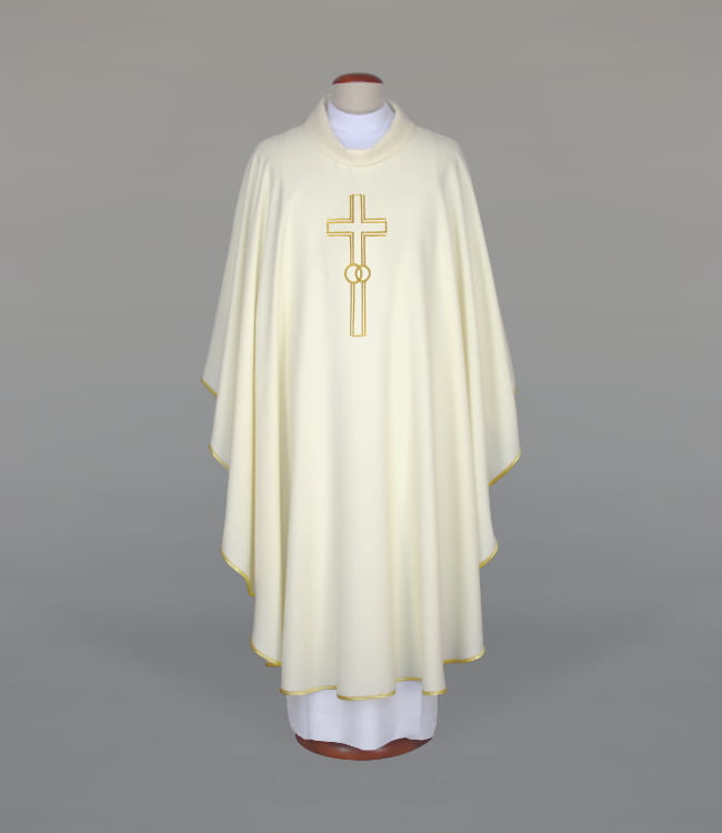 Ecru Chasuble with symbolism of the Sacrament of Matrimony — front view