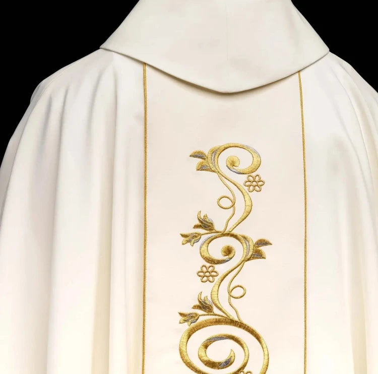 Ecru Chasuble with embroidered Holy Family image — collar detail