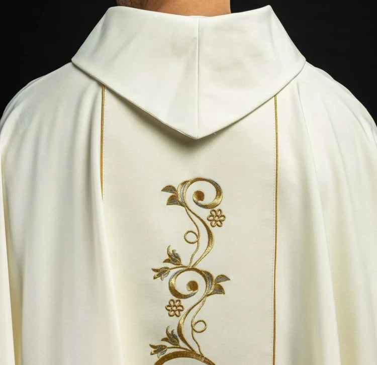 Ecru Chasuble with embroidered Marian band — close-up detail