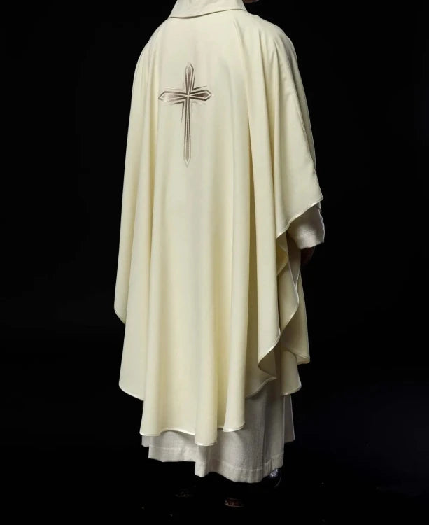 Ecru Chasuble with embroidered cross — collar detail