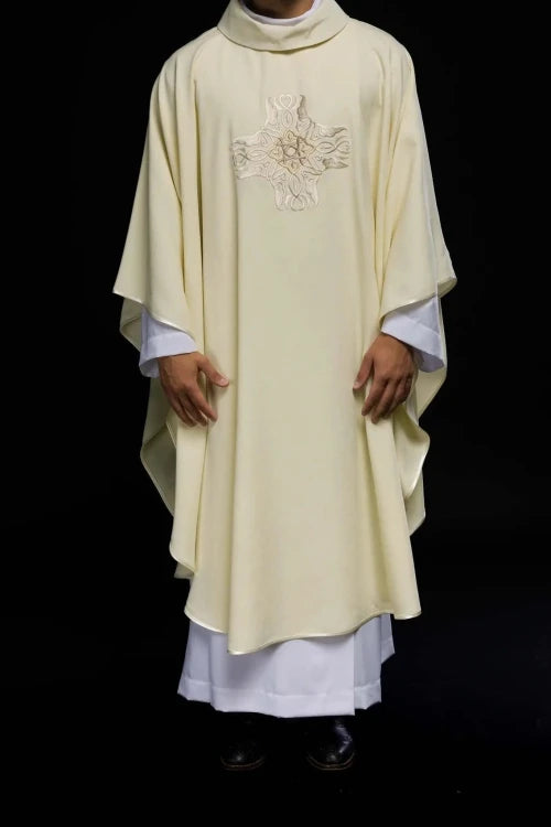 Ecru Chasuble with embroidered cross – Variant II — full view