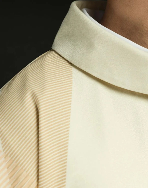 Ecru Chasuble with embroidered cross – Variant III — close-up detail