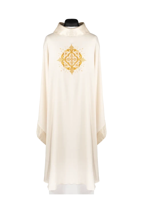 Ecru Chasuble with embroidered cross – Variant IV — front view