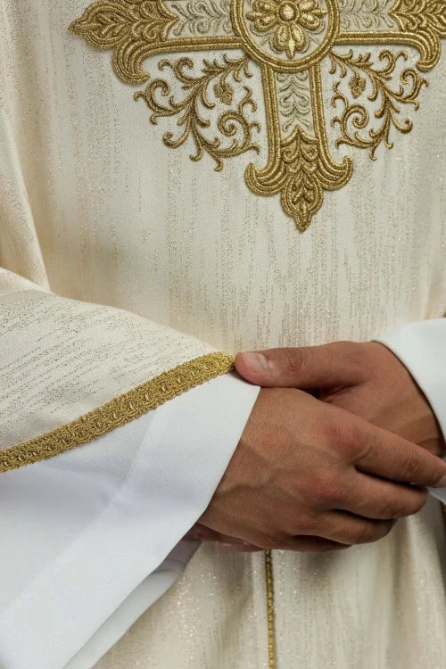 Ecru Chasuble with embroidered cross – Variant VII — back view